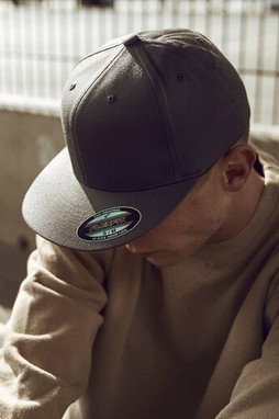 Flexfit 6277FV - Urban Flexfit Snapback Cap with Flat Visor