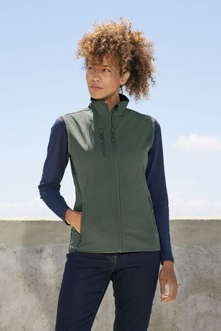 SOLS 03826 - Dámská Softshell Vesta Falcon Komfort