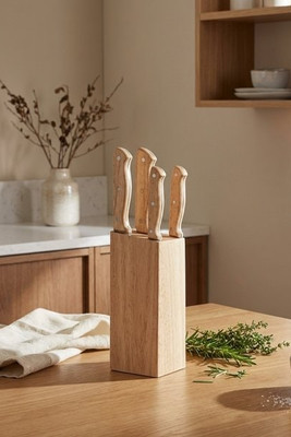 GOURMET Premium 5-Piece Stainless Steel Knife Set with Wooden Base - GiftRetail MO6308