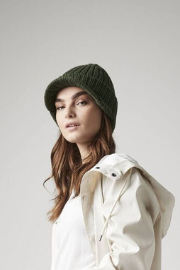 BEECHFIELD BF448 - Ribbed Knit Soft-Touch Beanie with Pre-Curved Peak