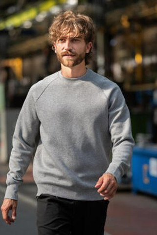 Rimeck W42 - Raglan Comfort Fit Sweatshirt with Thumbhole Cuffs