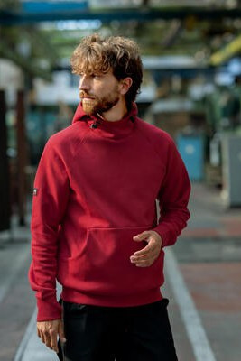 Rimeck W43 - Ultimate Comfort Raglan Hoodie with Hidden Pockets