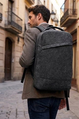 LLANA 13" dataryggsäck - GiftRetail MO2164