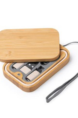 BACU Charging cable set presented in a bamboo case with magnetized lid - EgotierPro IA1293