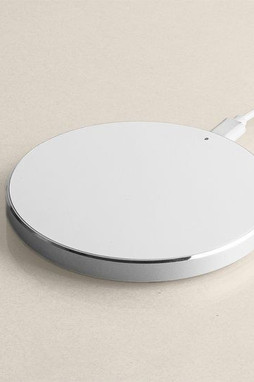 Goya 38526 - Pikalataus Langaton Qi-teknologia Alusta 10W QUICK