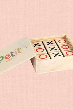 Goya 39037 - Gioco Tris in Legno Naturale con Scatola