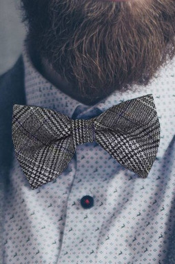 KARLOWSKY KYAK13 - Stylish urban bow tie with glencheck pattern