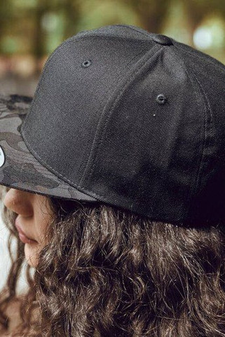 FLEXFIT 6089CV - Stylish Camo Flat Visor Snapback Cap