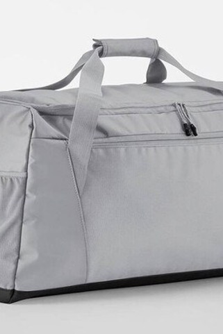 QUADRA QD470S - Mångsidig Sportväska med Racketfack och Skotunnel