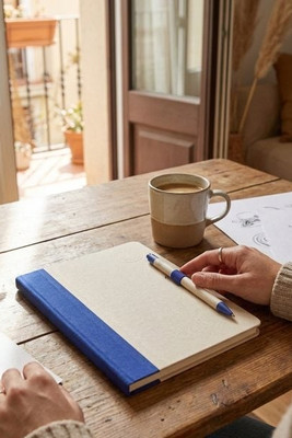 Eco-Friendly Recycled Milk Carton Notebook & Pen Set - EgotierPro 107811