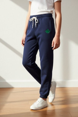 King Athletics 5053b - Canadian Made Youth Fleece Sweatpants with Elastic Cuffs