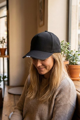 LUZCAP 5 panel LED cotton cap 220gr/m² - GiftRetail MO2439