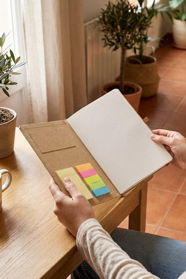 STICKNOTE Zestaw z zeszytem A5 z papieru - GiftRetail MO2554
