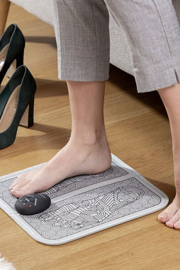InnovaGoods V0103400 - Fuß- und Beinmassagegerät mit Elektrostimulation Foosage