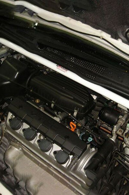 Ultra Racing S3784991 - Reinforcement Bar URRE2-2171 Top Trasera