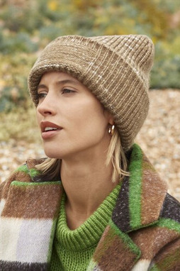 BEECHFIELD BF330R - CHUNKY KNITTED PATCH BEANIE