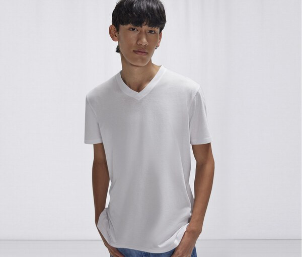 B&C BC01V - Tee-shirt homme col V 150