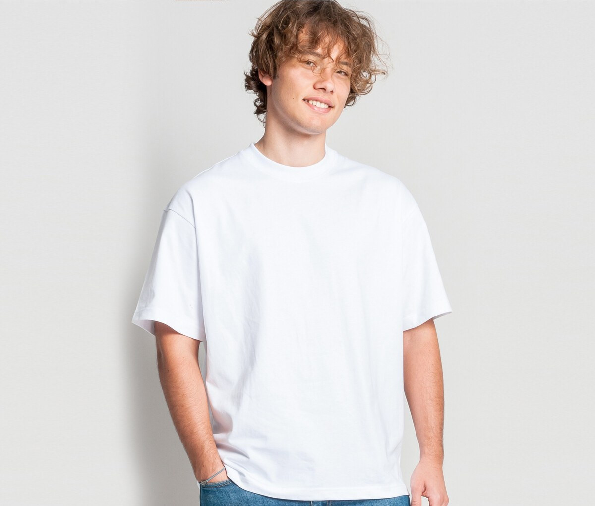 VESTI IT644T - SHORT SLEEVE CREW NECK T-SHIRT - White