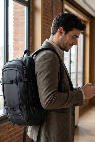 Laptop-Rucksack aus 900D hochdichtem recyceltem Polyester mit wasserdichter Beschichtung und 210D Futter aus recyceltem Polyester 173" - Egotier 92363