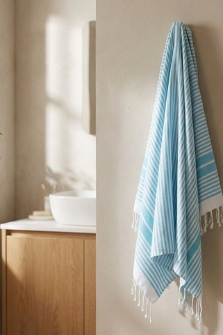 Strandhandduk i bomull (70 % återvunnen) och polyester (30 % återvunnen) (180 g/m²) - Egotier 99159