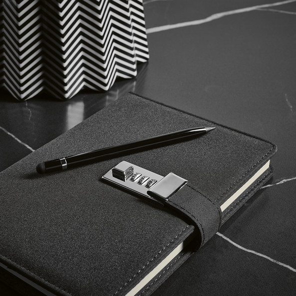 Aodaci ANT016 - Melville A5 Notebook rPET. Metal lock and 70gsm FSC 192 pages