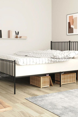 vidaXL 350887 - Metal Bed Frame without Mattress with Footboard 183x213cm