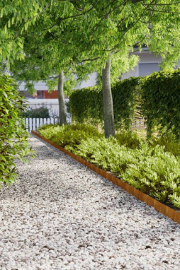 vidaXL 821890 - Bordures de pelouse 10 pcs 10x103 cm acier corten flexible
