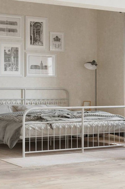 vidaXL 376673 - Metal Bed Frame without Mattress with Footboard 193x203cm