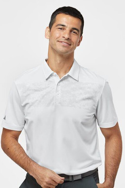 Adidas A585 - Polo con estampado de camuflaje en el pecho