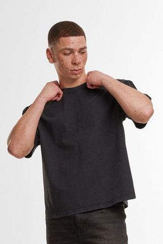 BUILD YOUR BRAND BY435 - Oversized vintage cropped t-shirt